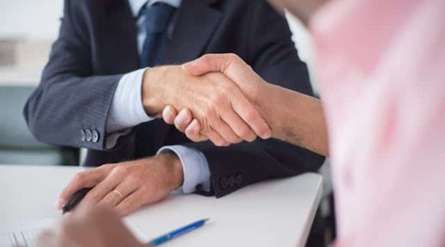 كيف تبني شركات B2B الثقة مع عملائها