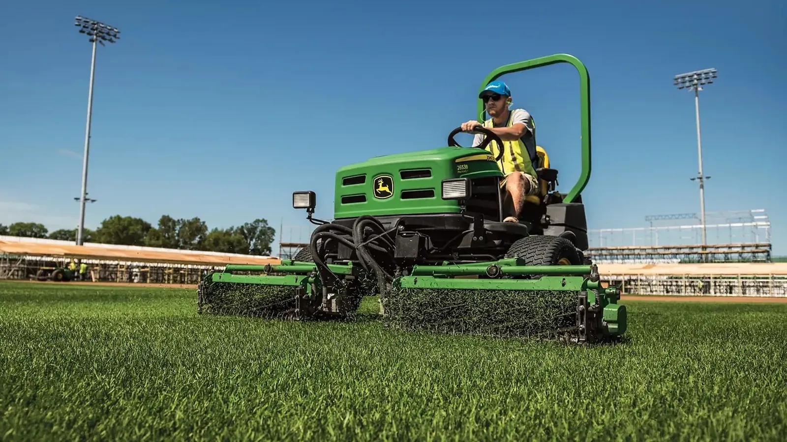 You are currently viewing John Deere Cultivates Brand Loyalty Through American Heritage
