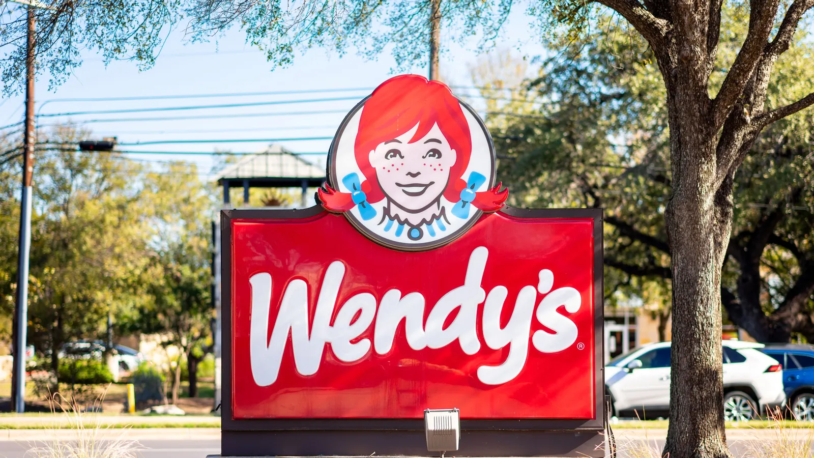 You are currently viewing Wendy’s Hires Ex-McDonald’s CMO To Lead Growth