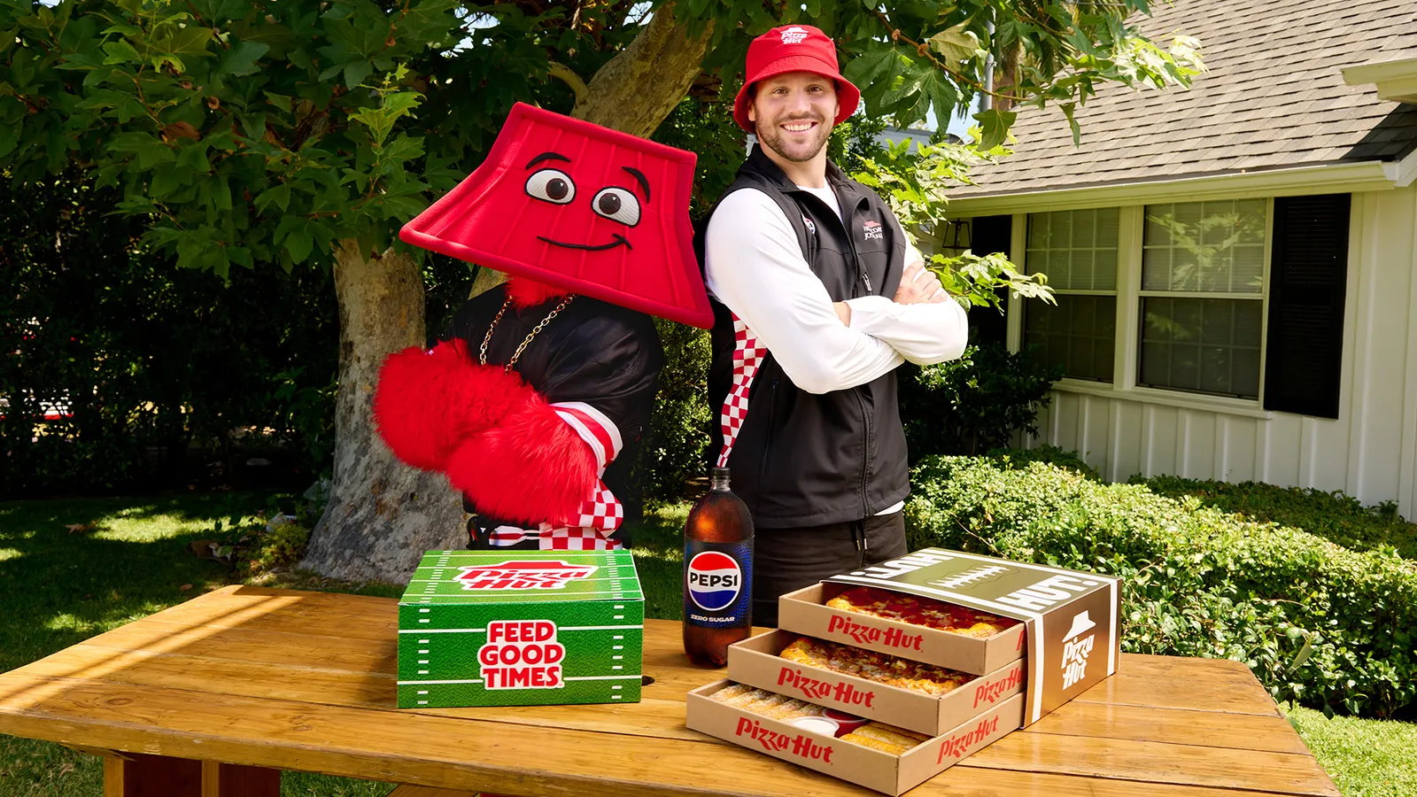 You are currently viewing Pizza Hut Drops Pizza From Ads in QB Campaign